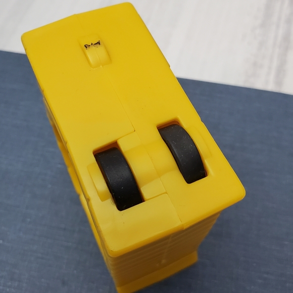 Johnny Test Hardee's Meal Toy FullPipe 2010 Carl Karcher - Picture 13 of 15